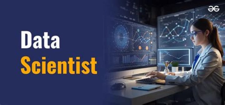 What is salary of data scientist manager?