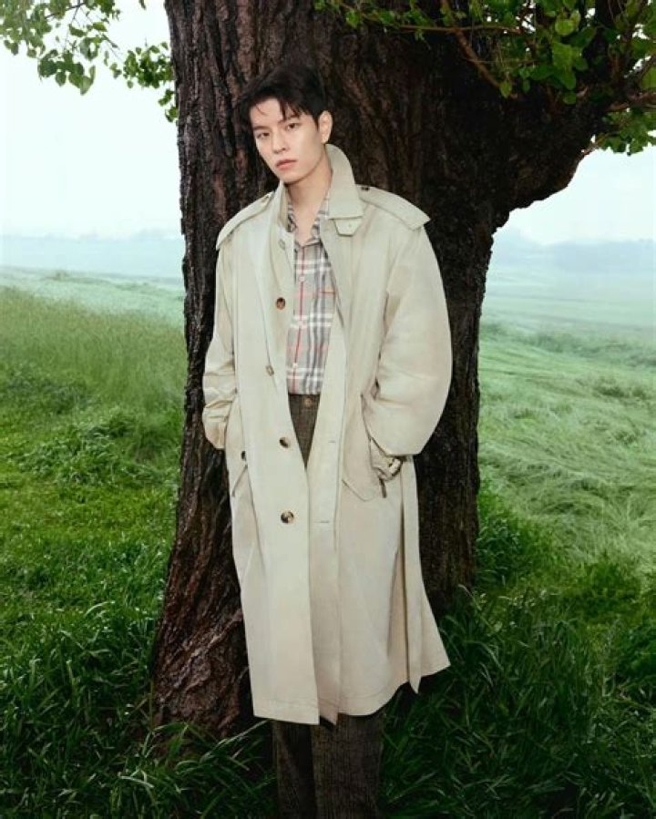 What is Seungmin's favorite color?