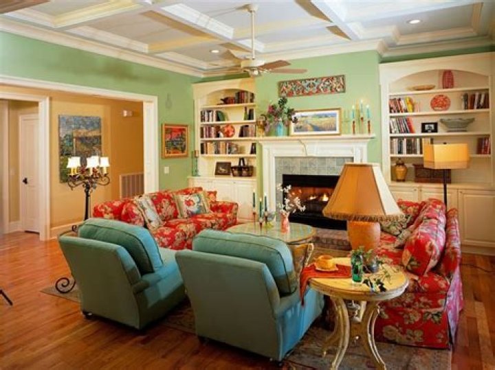 What makes a house look tacky?