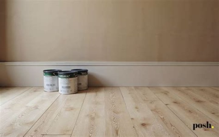What paint do I use for skirting boards?