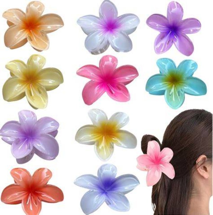 What side do you wear plumeria?