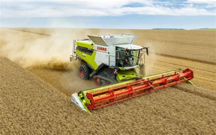 Where are CLAAS combine harvesters made?