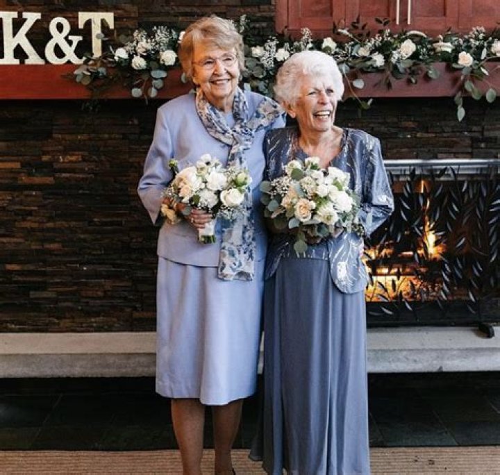 Where does the grandmother of the bride sit?