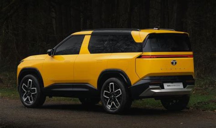 Which is the No 1 SUV in India?