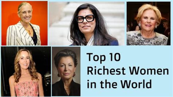 Who is the richest female boxer?