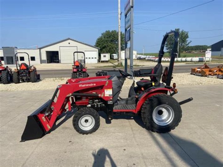 Who makes the diesel engines for Mahindra tractors?