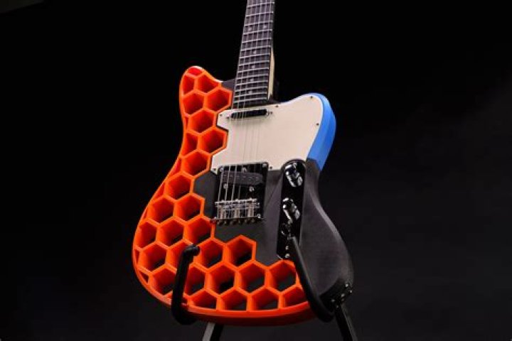 Who plays lead guitar on Chain Lightning?