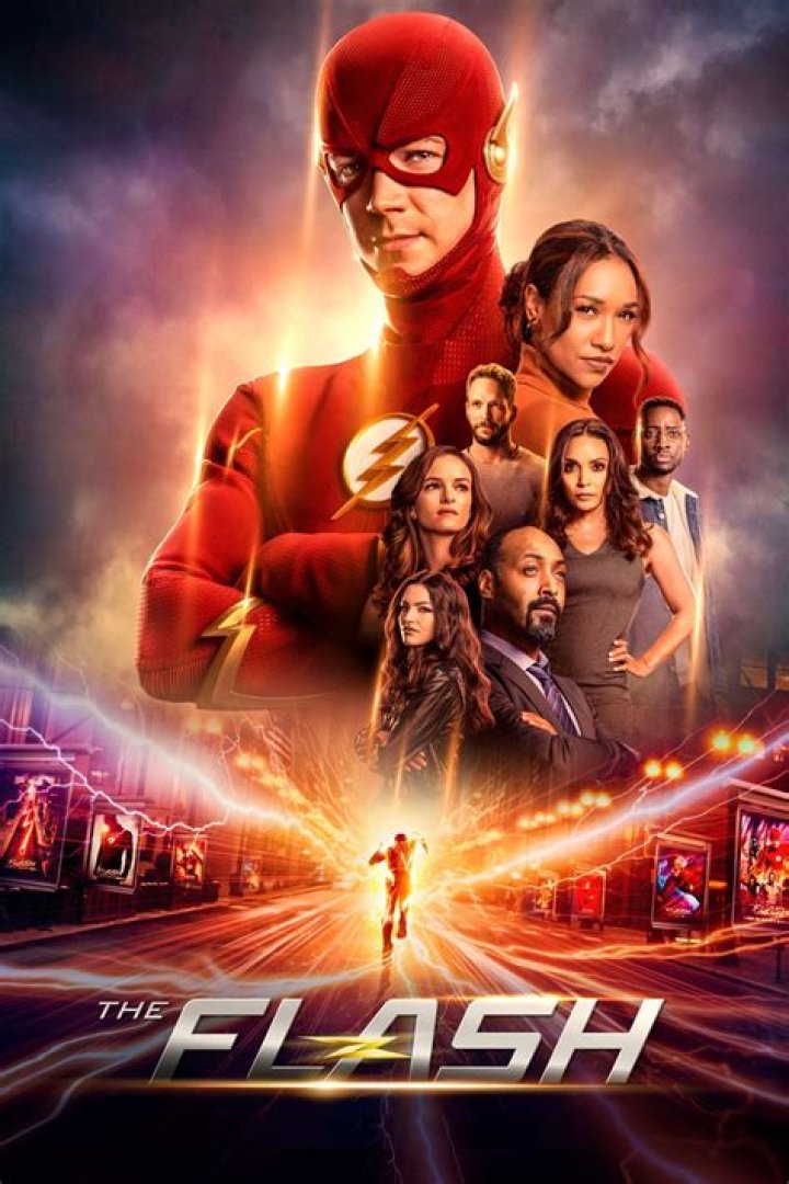 Who was Barry Allen's first girlfriend in The Flash?