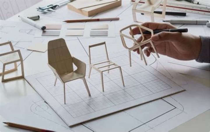 Why do designers prefer skinny models?