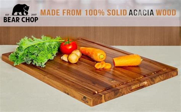 Why is oak not good for cutting boards?